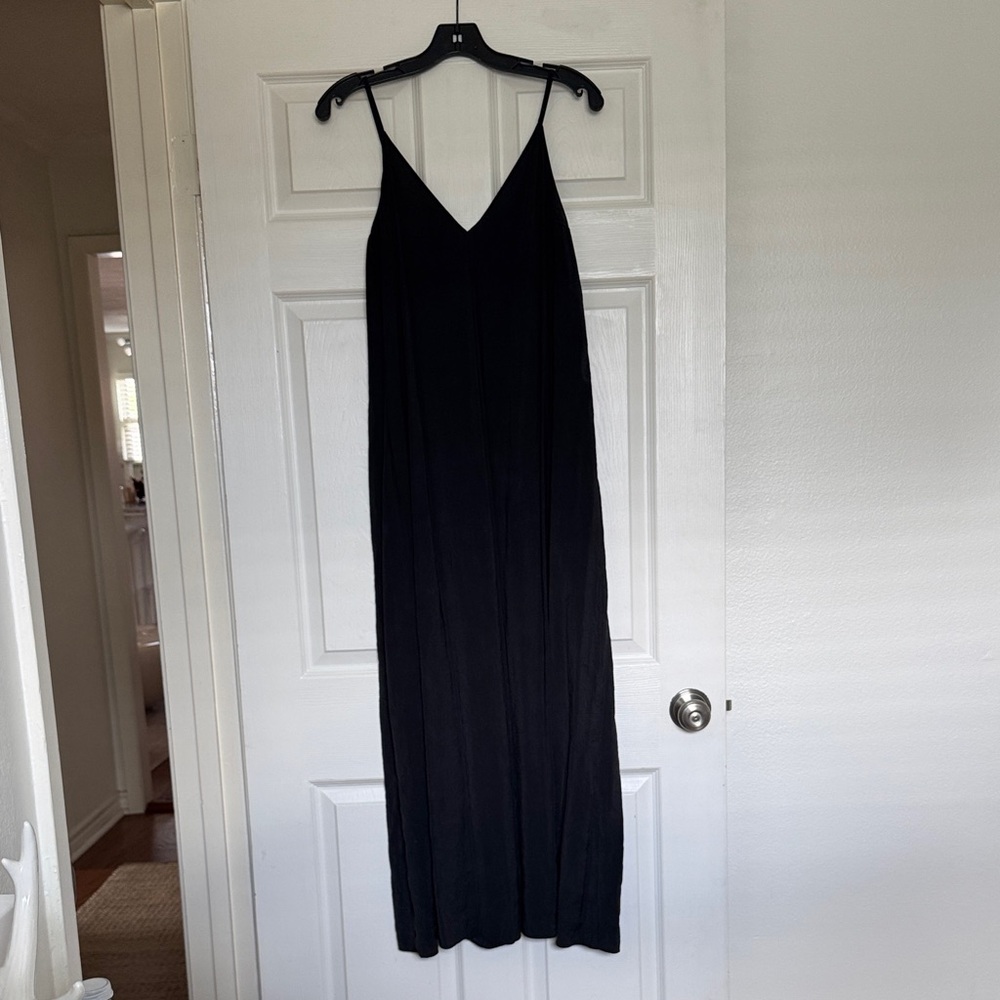 Elegant Black Maxi Dress